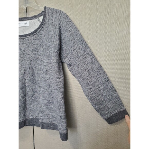 Everlane Women’s Heathered Gray Cropped Sweatshirt Long Sleeve Size Medium - Picture 2 of 5